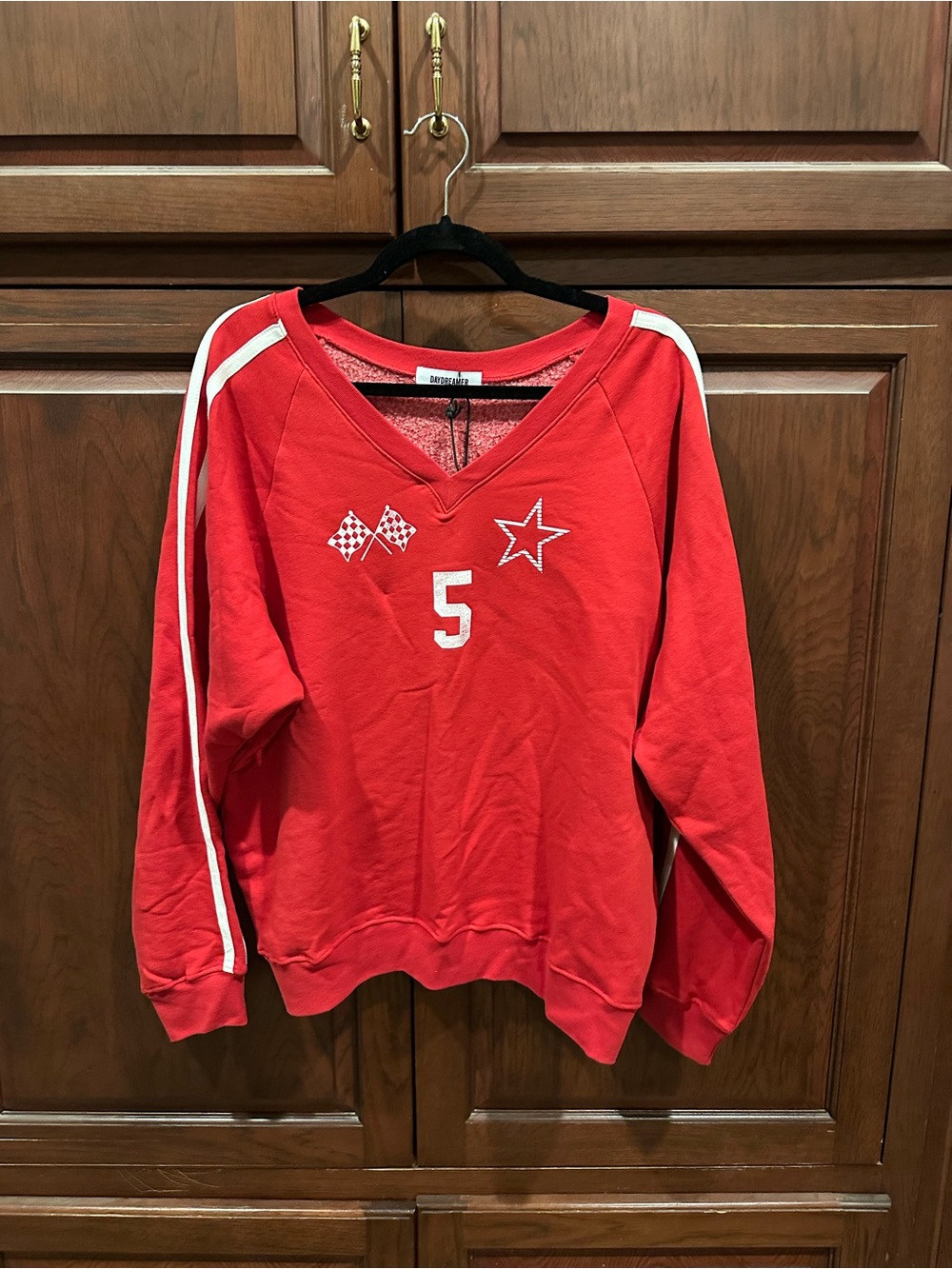 NWT Daydreamer v-neck sweatshirt sz XL